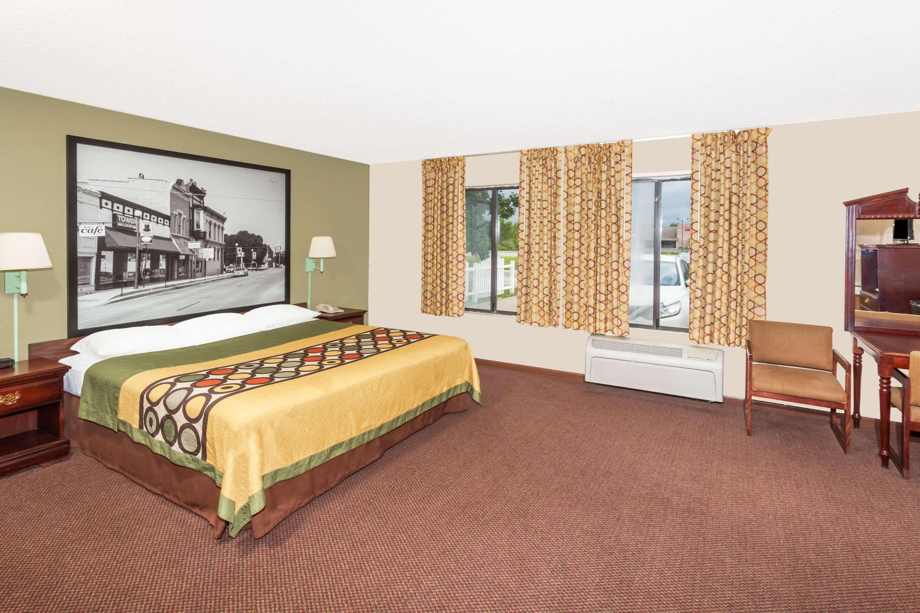 Hotel Super 8 By Wyndham 2*