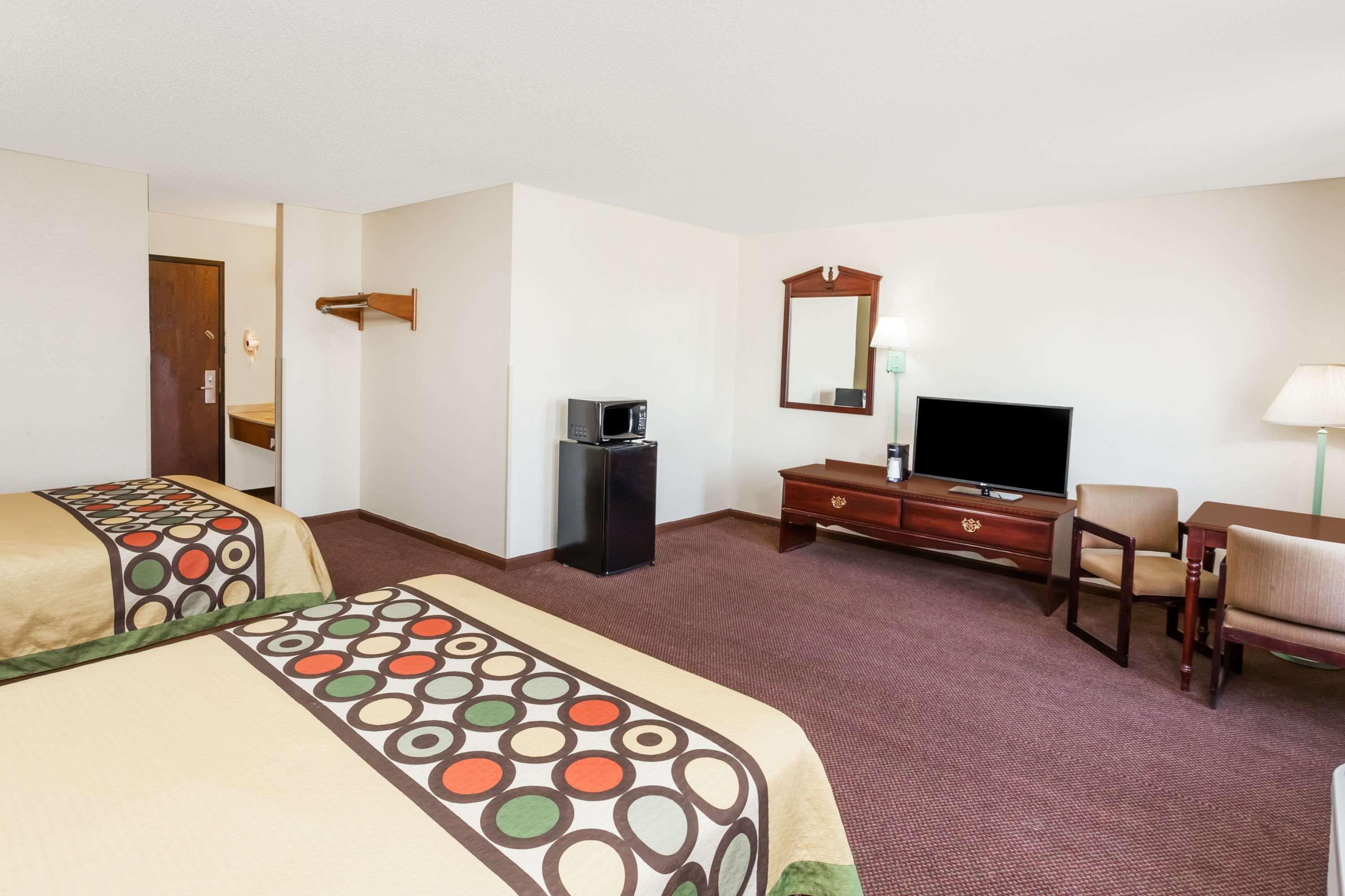 Hotel Super 8 By Wyndham Lincoln